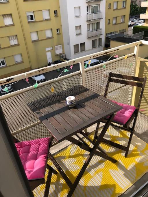 Appartement Balcon, Place De Parking, Centre Ville Valence  Buitenkant foto