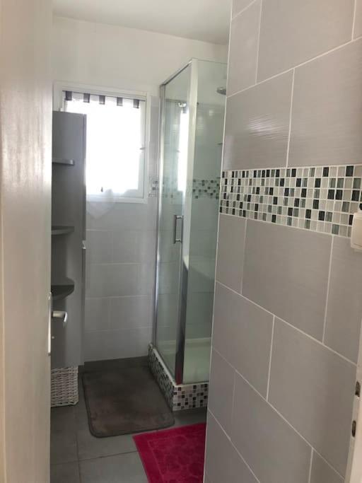 Appartement Balcon, Place De Parking, Centre Ville Valence  Buitenkant foto