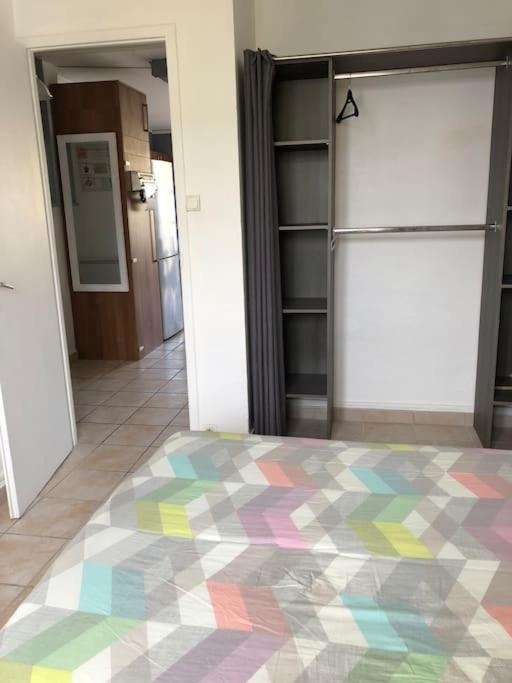 Appartement Balcon, Place De Parking, Centre Ville Valence  Buitenkant foto