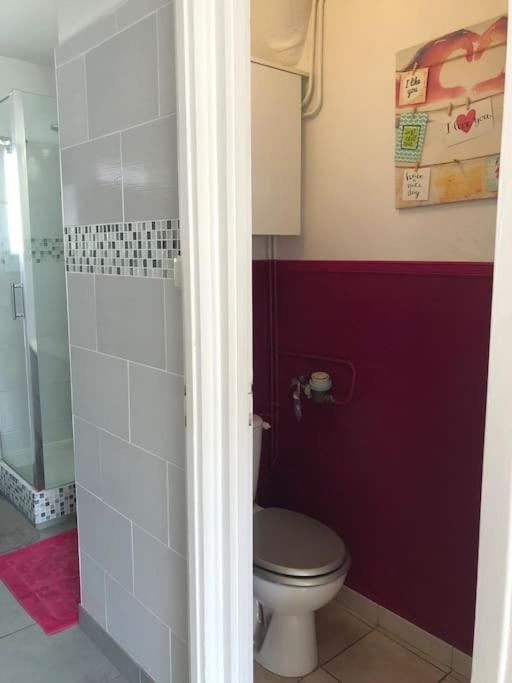 Appartement Balcon, Place De Parking, Centre Ville Valence  Buitenkant foto