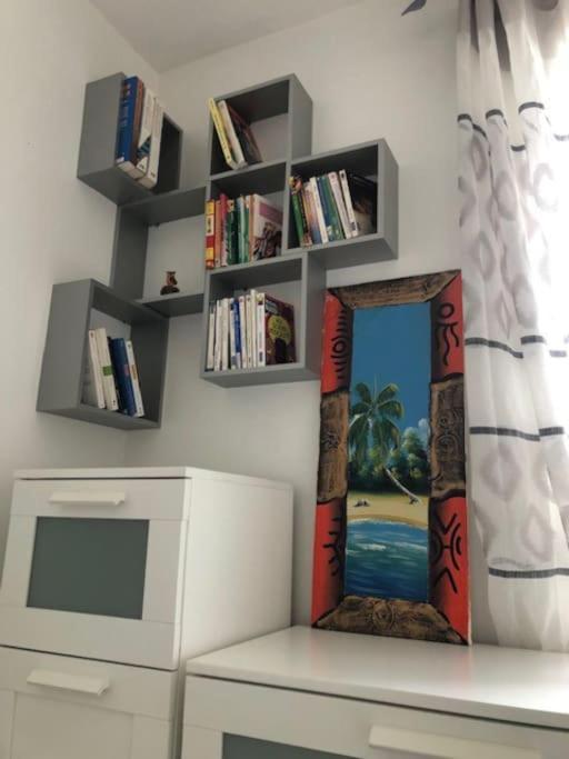Appartement Balcon, Place De Parking, Centre Ville Valence  Buitenkant foto